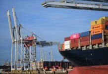 Terminal Cuenca del Plata draga 2.400.000 metros cúbicos de lodos y roca en puerto de Montevideo