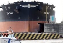 Prefectura Naval Argentina autoriza maniobra de retiro del buque «EN MAY» del puente Zárate-Brazo Largo