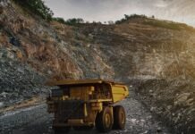 Vale compra participación en el negocio de mineral de hierro de Anglo American en Brasil