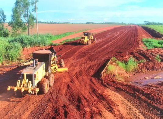 Empresarios españoles interesados en sectores de la construcción, transporte y energías renovables de Paraguay