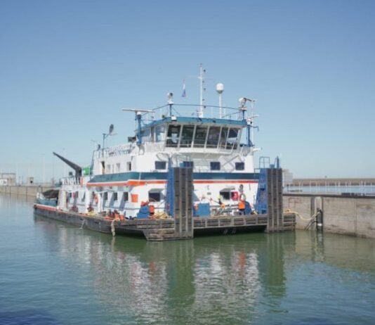 Casi 70.000 toneladas de productos fueron esclusados por Yacyretá en lo que va del mes