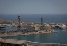 Retenido un crucero en Barcelona por problemas en los visados de 69 pasajeros bolivianos