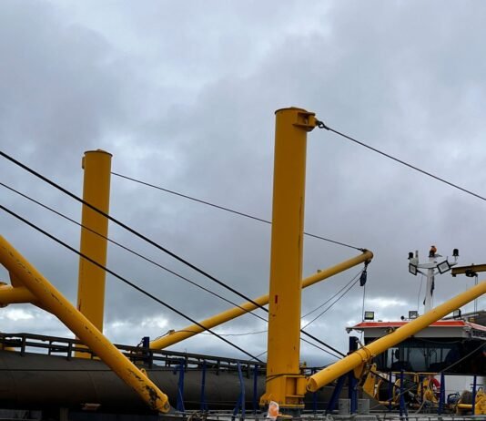 Grave desidia ocasiona accidente que deja fuera de servicio a draga poniendo en riesgo la navegabilidad del río Paraguay