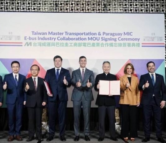 Empresa taiwanesa invertirá USD 30 millones para instalar fábrica de buses eléctricos en Paraguay