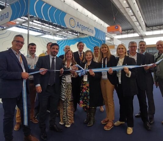 Industriales Navales Argentinos marcaron presencia en la feria NAVALIA 2024 en Vigo España