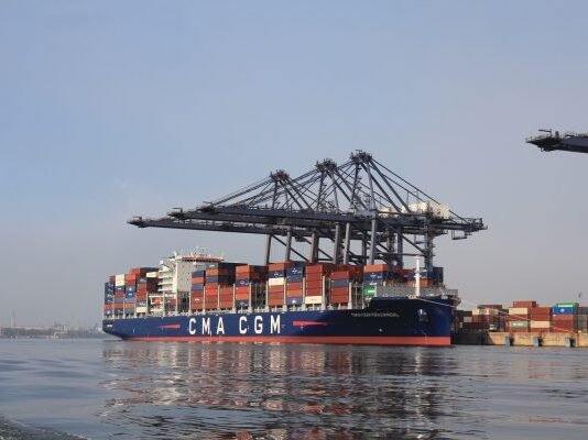 Puerto Lázaro Cárdenas recibe por primera vez a buque CMA CGM Boldness