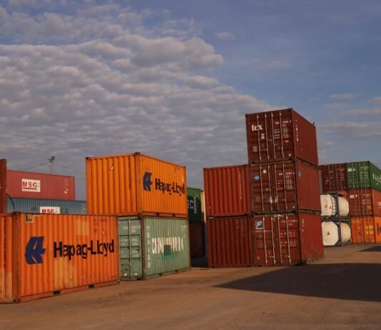 Exportaciones de manufactureras aumentaron un 9% al cierre de abril