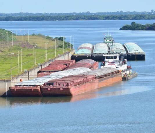 Paraguay ratifica voluntad de tener una hidrovía activa todo el año para aumentar volumen de carga transportado