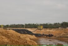 Denuncian a arroceras por daño ambiental en Villa Oliva