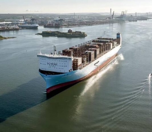 Maersk despliega el mayor portacontenedores a metanol del mundo en la ruta norte de Europa-Asia