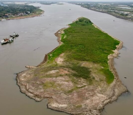 Nivel del río Paraguay rompe nuevo récord, menos 1 metro con 24 centímetros, registro nunca antes visto en el Río Paraguay