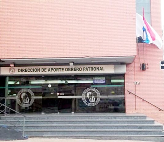 Capitanes exigen cumplimiento de sentencias judiciales para el pago de jubilaciones