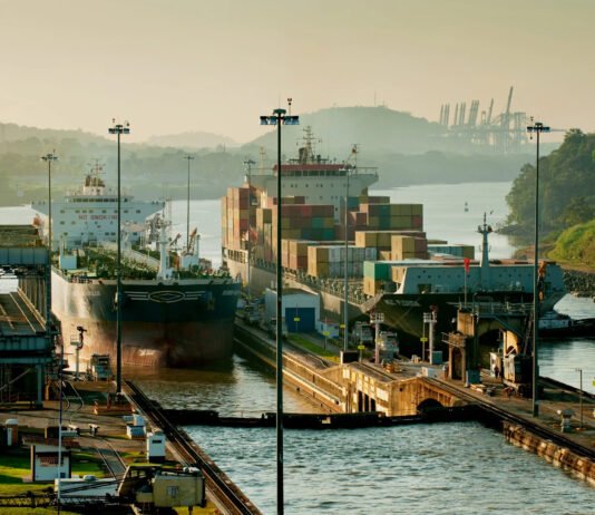 Senador estadounidense denuncia posible violación al tratado del Canal de Panamá por influencia china