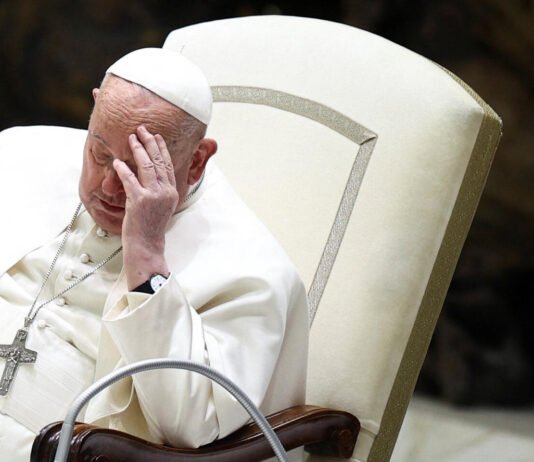 Falleció el papa Francisco: el primer pontífice latinoamericano deja un legado de justicia social y apertura