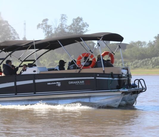 Habilitan servicio gratuito de cruce fluvial entre Pilar y Colonia Cano durante Semana Santa