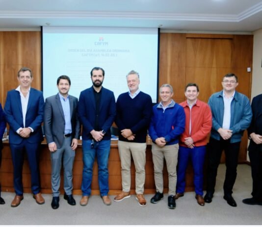 Gunther al puente de mando: Hidrovías y CAFyM, mismo rumbo, nueva travesía