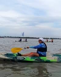 Prefectura rescata a 12 deportistas que practicaban canotaje en kayak en Asunción