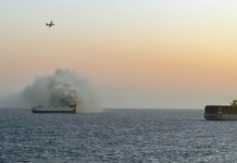 Un incendio a bordo del buque “Morning Midas” deja a la deriva más de 3.000 vehículos frente a las costas de Alaska