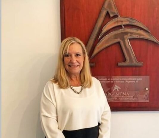 Silvia Martínez: “Argentina y Paraguay tienen mucho para dar desde el agua. La integración regional debe ser fluvial, logística y humana”