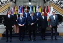 Tensión en la Cumbre del Mercosur: Milei amenaza con romper el bloque si no se flexibiliza el comercio