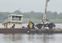 Trabajan en el reflotamiento del remolcador Yeruti II tras hundimiento en Villeta