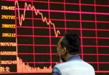 Producción industrial y ventas minoristas de China se desaceleran en julio