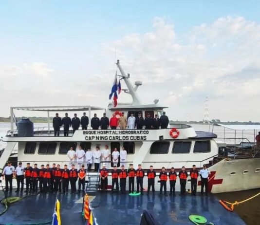 Buque hospital de la Armada brinda atención médica gratuita en Humaitá