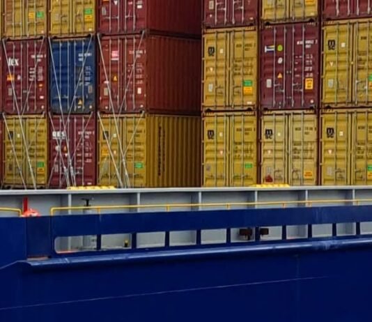 Patco y LogiNavi presentan innovación tecnológica en portacontenedores