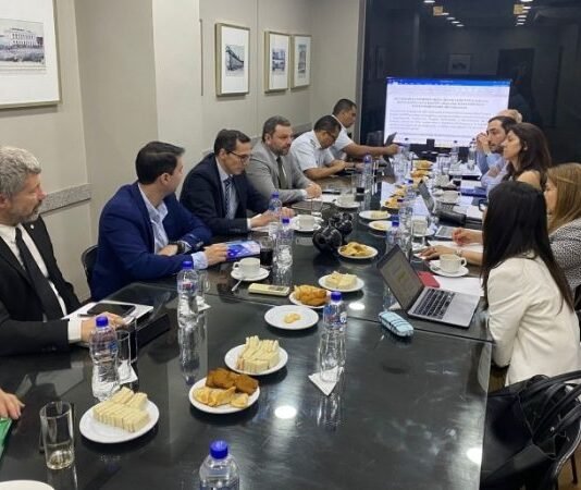 Paraguay y Argentina reactivan la Comisión Mixta Técnica Ejecutiva y avanzan hacia una mayor estandarización técnica para garantizar la navegabilidad del río Paraguay