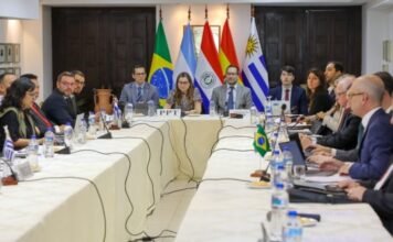 Paraguay impulsa una nueva etapa de integración y reformas en la Hidrovía Paraguay–Paraná durante reunión extraordinaria del CIH