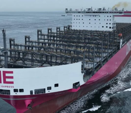 La nueva era de la construcción naval: inteligencia artificial, automatización y megabuques de última generación redefinen el transporte marítimo global