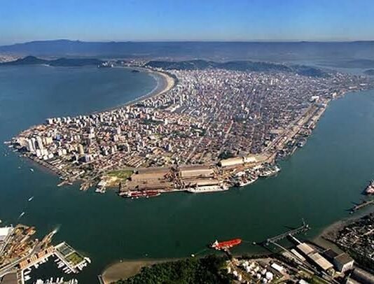 América Latina consolida su presencia en el ranking Lloyd’s List 2025 con fuertes crecimientos en el movimiento de contenedores