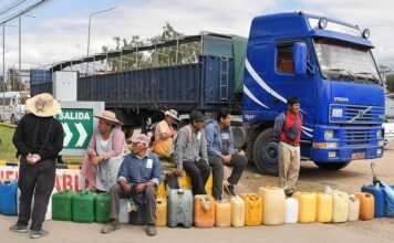 Bolivia abre el mercado de combustibles y pone fin a décadas de subsidios estatales