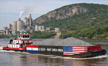 Prórroga inédita y carga estatal: la polémica detrás del flete de la INC