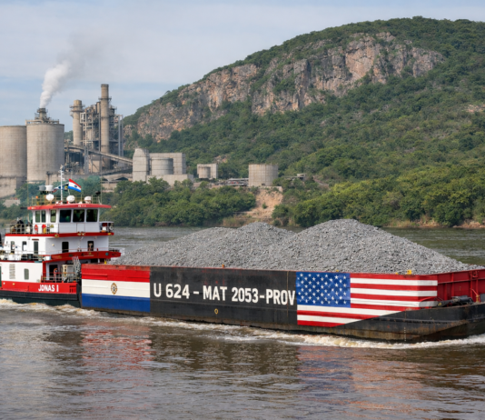 Prórroga inédita y carga estatal: la polémica detrás del flete de la INC