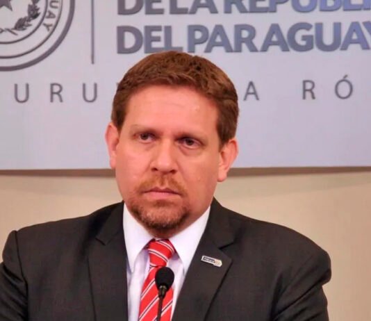 Renuncia Eddie Jara a la presidencia de Petropar en medio de cuestionamientos a su gestión