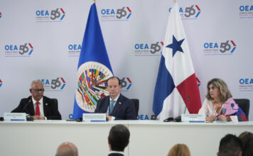 Panamá y China protagonizan un fuerte cruce diplomático en la OEA por la concesión de los puertos del Canal