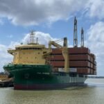 LHG Mining ratifica a Nueva Palmira como principal puerto para la descarga de sus barcazas y mantiene a Rosario como alternativa operativa