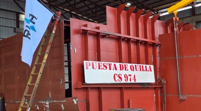 La construcción naval paraguaya vive un momento histórico con el inicio del remolcador CS-974