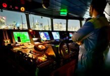 Argentina desregula el practicaje y pilotaje: el decreto de Milei abre una fuerte disputa con los profesionales de la navegación y amenaza con afectar la operatoria de la Hidrovía