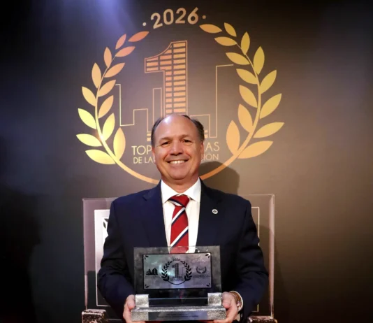 Pedro Domaniczky propone mirar hacia una hidrovía con movilidad eléctrica y energía solar