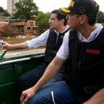 Peña visita zonas inundadas en Ciudad del Este y refuerza la asistencia a unas 450 familias